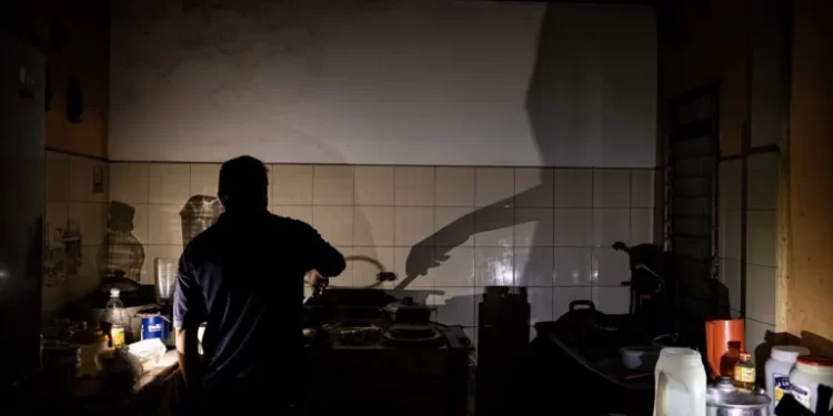 Después de 5 años del gran apagón nacional: Venezuela se mantiene con reiterados cortes eléctricos