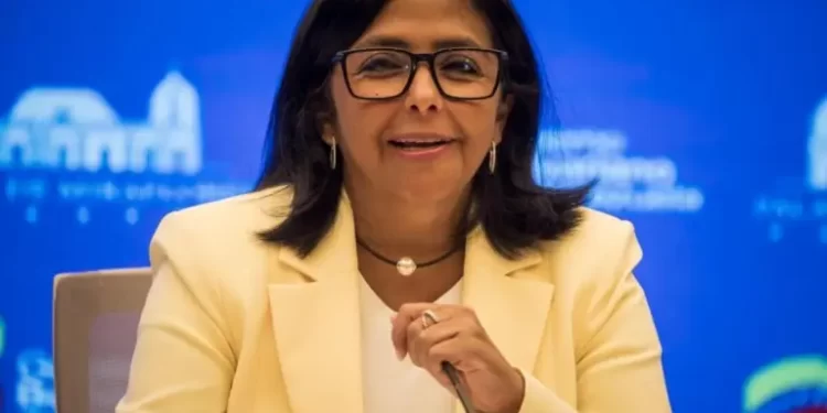 Delcy Rodríguez acusa a EE UU de cometer un «genocidio económico y social» contra Venezuela