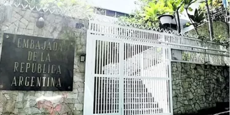 Seis opositores están refugiados en la embajada de Argentina en Caracas