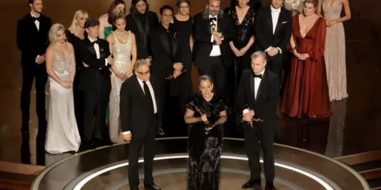 ‘Oppenheimer’ arrasó en los Oscar al obtener siete estatuillas