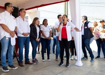 Coca-Cola Femsa de Venezuela reinaugura cancha de usos múltiples en la parroquia Filas de Mariche
