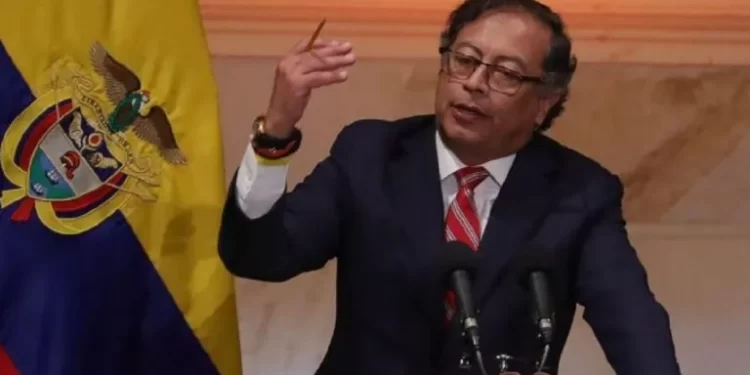 ¡Atención! Gustavo Petro responde a Maduro: «No hay izquierda cobarde»