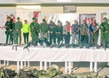 Prisión preventiva para ocho capturados de la principal disidencia de las FARC en Colombia