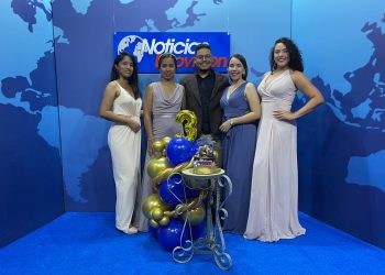 Noticias Ecovisión celebra su tercer aniversario al aire