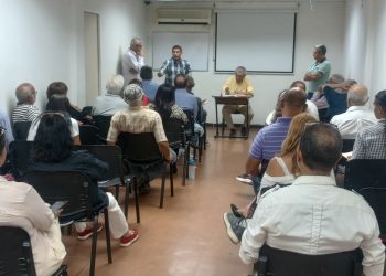 Plataforma El País de Todos en Carabobo propone reactivar la industria petrolera y reinstitucionalizar el Estado