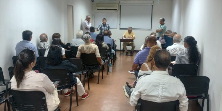 Plataforma El País de Todos en Carabobo propone reactivar la industria petrolera y reinstitucionalizar el Estado