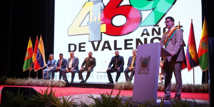 Alcalde Fuenmayor impuso «Orden Ciudad de Valencia» a personalidades e instituciones en el 469 aniversario de la ciudad