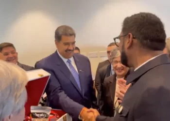 Crisis del Esequibo: Maduro y Ali intercambian regalos y se desean «paz y amor»