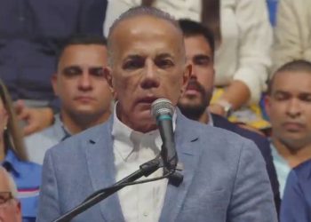 Manuel Rosales dispuesto a retirarse si Maduro permite que la Plataforma Unitaria postule a otro candidato