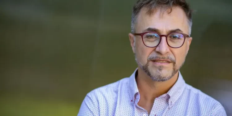 Encuentro literario con Rafael-José Díaz en la Galería Braulio Salazar