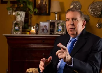 UNT y el Movimiento por Venezuela se adhieren a la candidatura de González Urrutia y la MUD