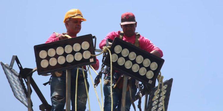 Intensifican el mantenimiento y reactivación de torres de alumbrado en Naguanagua