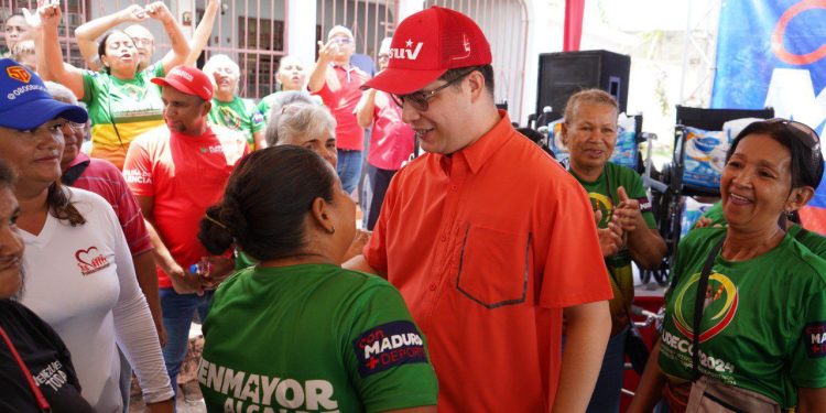 Alcaldía de Valencia despliega Plan Social Comunitario en Ricardo Urriera