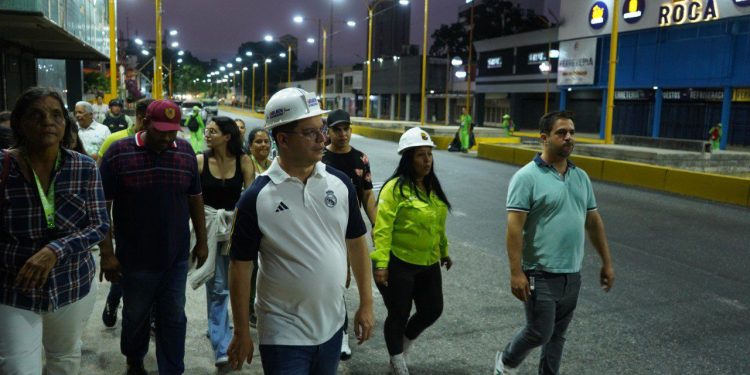 Alcalde Fuenmayor supervisó avances en trabajos de rehabilitación integral de la avenida Bolívar de Valencia