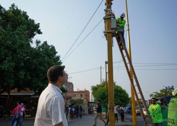 Alcalde Fuenmayor supervisó la instalación de nuevas cámaras de video seguridad en la avenida Las Ferias