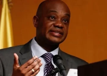 El canciller colombiano reitera en EE.UU. su oposición a las sanciones a Venezuela