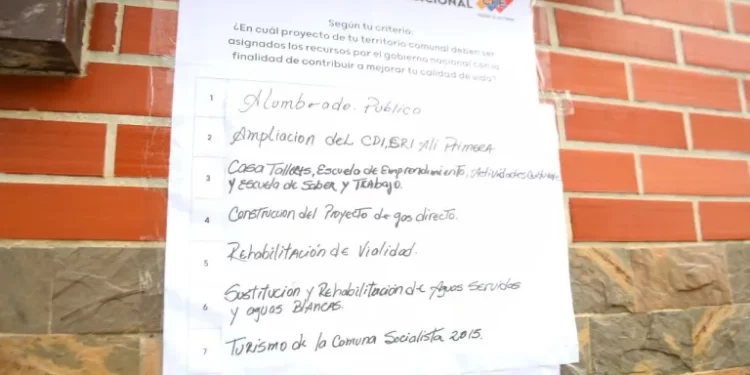 Consejos comunales eligen en consulta popular proyectos comunitarios financiados por el Ejecutivo