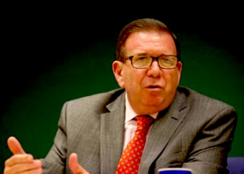 Oficial: Edmundo González Urrutia será el candidato de la Plataforma Unitaria Democrática