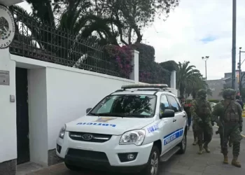 Ecuador alega lucha contra la corrupción por caso de Embajada mexicana