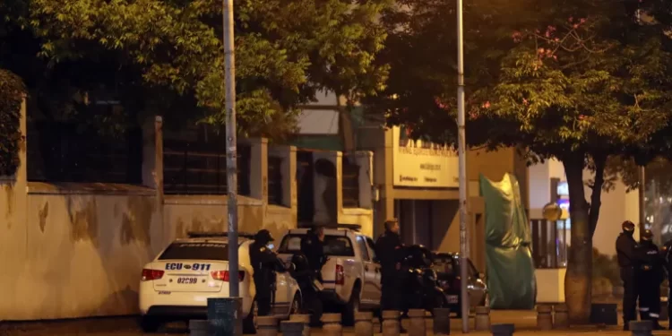 OEA convocó dos reuniones de emergencia para tratar la crisis entre Ecuador y México