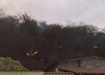 Habitantes de La Esmeralda alertan acerca de constantes incendios en cerro Indio Desnudo