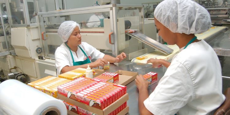 Industrias Iberia prepara nuevos productos alimenticios para celebrar sus 67 años