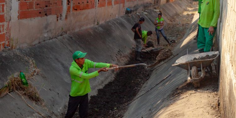 Alcaldía de Guacara activó limpieza de canales y quebradas