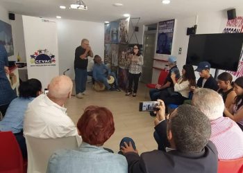 Realizan evento: Mente Sana, Corazón Feliz en el Cevac
