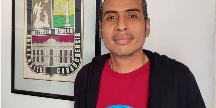 Taller de Poesía 2024 iniciará este 15 de mayo en Dirección Central de Cultura UC