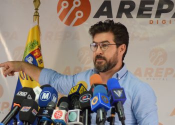 Daniel Ceballos: Existen 5 mil 500 millones en el FMI para sueldos de venezolanos
