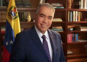 Luis Eduardo Martínez apoya al Gobierno en disputa por el Esequibo