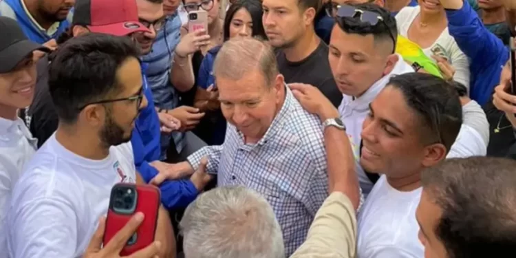 Edmundo González Urrutia reveló que iniciará su campaña a finales del mes de mayo