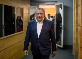 Enrique Márquez promete detener la migración con empleos de calidad