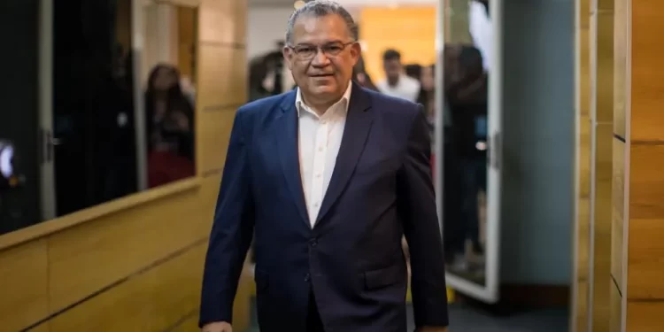 Enrique Márquez promete detener la migración con empleos de calidad