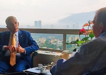 González Urrutia agradeció a Rosales por retirar candidatura en pro de la unidad opositora