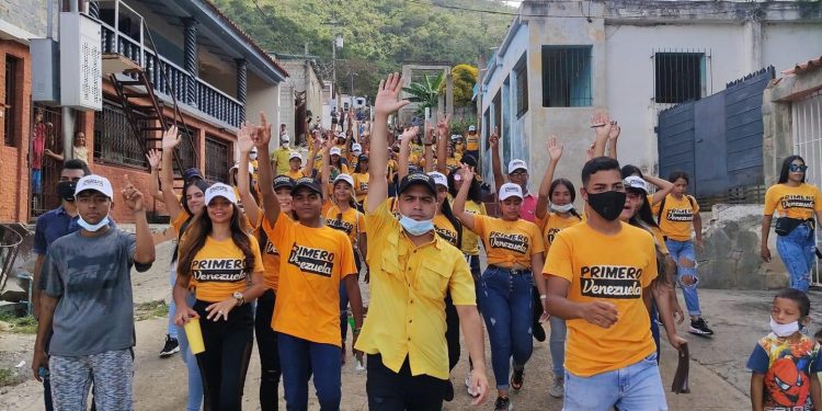 Renuncia masiva en Primero Venezuela a favor de la Plataforma Unitaria y Edmundo González
