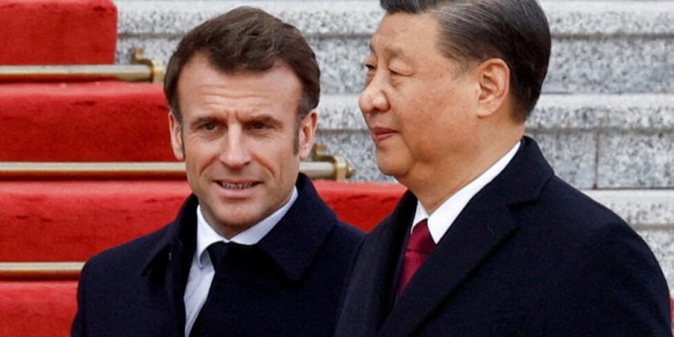 Xi Jinping llega a París para una visita de Estado de fuerte contenido económico y político