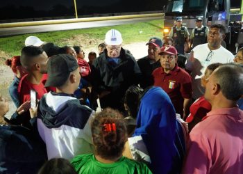 Ejecutan trabajos de adecuación integral de la vía desde el puente San Luis hasta la bomba La Guacamaya