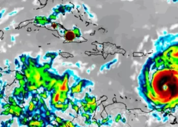 Beryl llegará a las islas de Barlovento como «peligroso» huracán categoría 4
