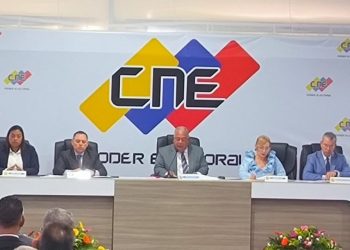 Edmundo González y Enrique Márquez no firmaron el acuerdo de reconocimiento de resultados ante el CNE