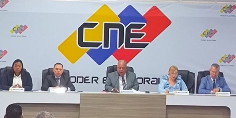 Edmundo González y Enrique Márquez no firmaron el acuerdo de reconocimiento de resultados ante el CNE