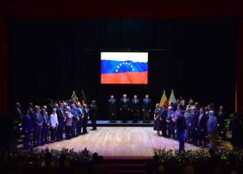 Personalidades, instituciones y empresas recibieron la “Orden Cámara de Comercio de Valencia” este viernes