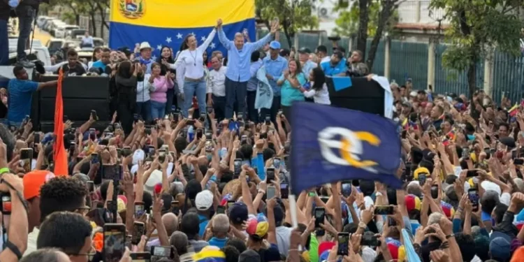 Liberados cuatro hombres detenidos tras trabajar en un mitin de Edmundo González