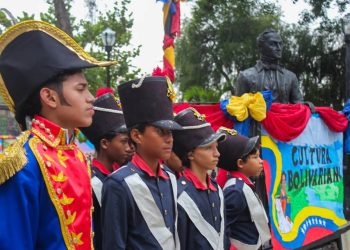 En Naguanagua conmemoran el 203 Aniversario de la Batalla de Carabobo con escenificación pedagógica
