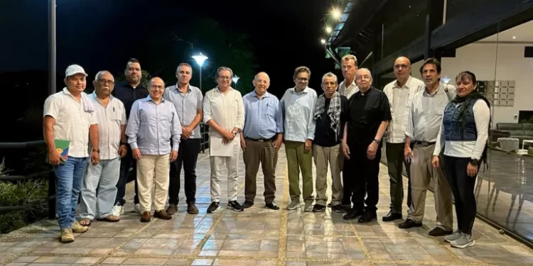 Caracas acoge diálogo entre Gobierno colombiano y disidencia de FARC Segunda Marquetalia