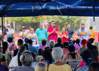 Juramentan comando de campaña de Podemos en Los Guayos