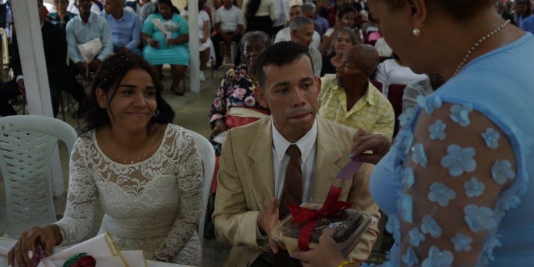 Alcaldía de Valencia celebró Matrimonios Colectivos con más de 60 parejas en la Ciudadela José Martí