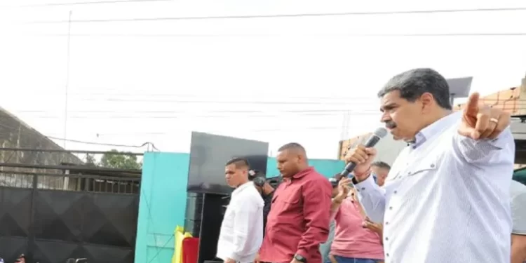 Maduro dice tener pruebas de que candidatos opositores planean un golpe de Estado