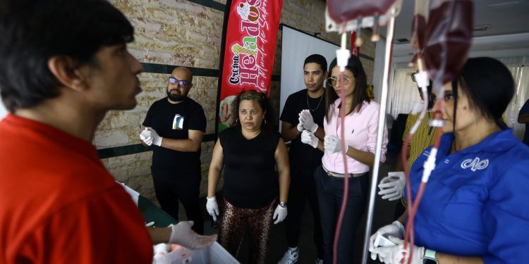 Periodistas se actualizaron sobre primeros auxilios médicos y psicológicos durante coberturas