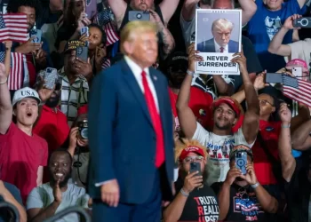 Trump: «la delincuencia en Venezuela ha bajado porque se han traído a todos los delincuentes a EE UU”